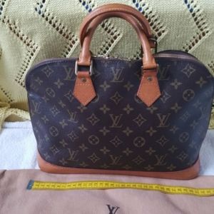LOUIS VUITTON HANDBAG